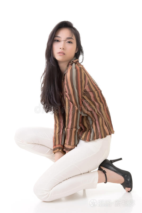 香烟与手铐